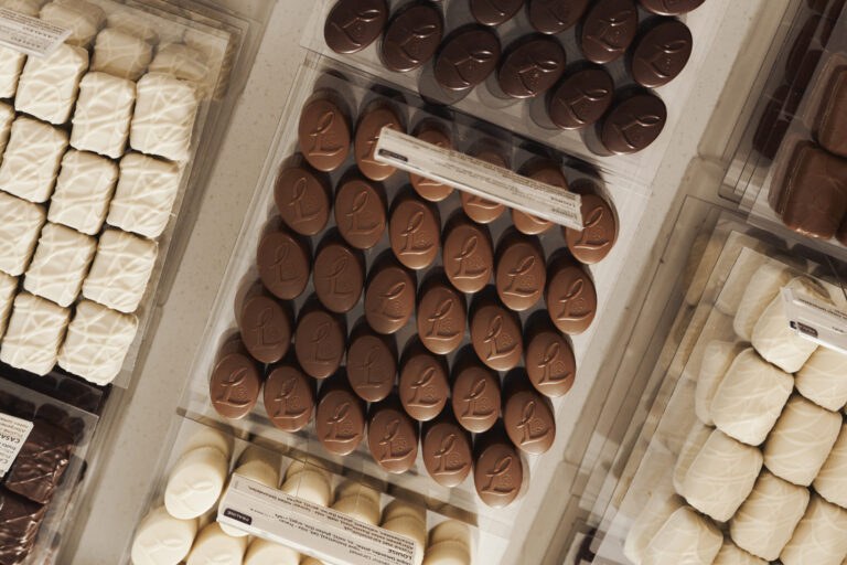 Leonidas-pralines in de toonbank